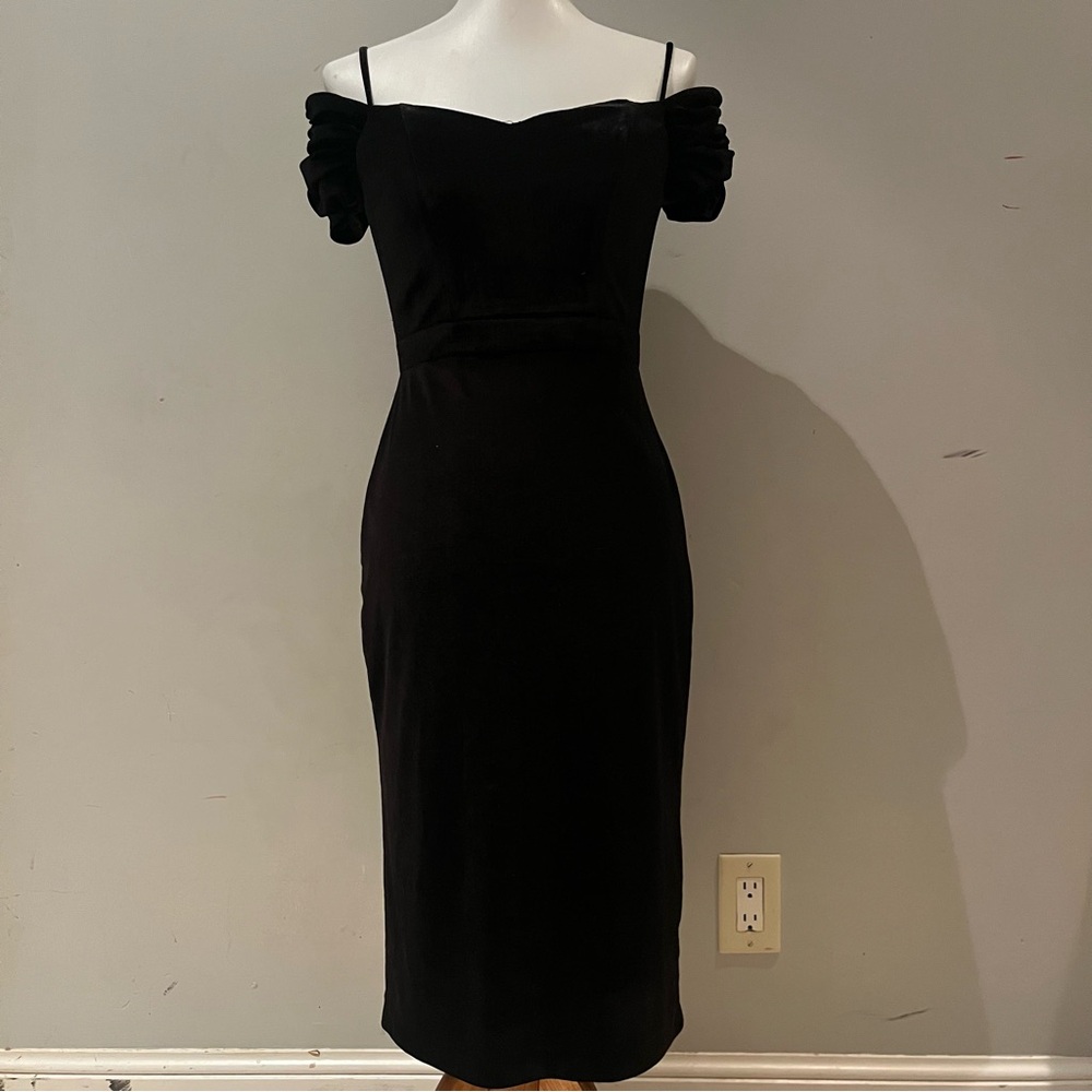 Laundry By Shelli Segal | Velvet Dress